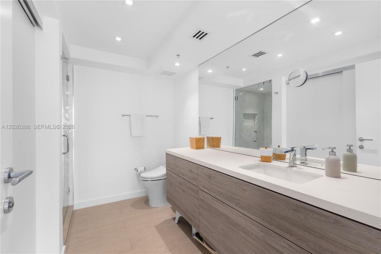 1800 Sunset Harbour , Unit 1612, Miami Beach, FL 33139 Photo
