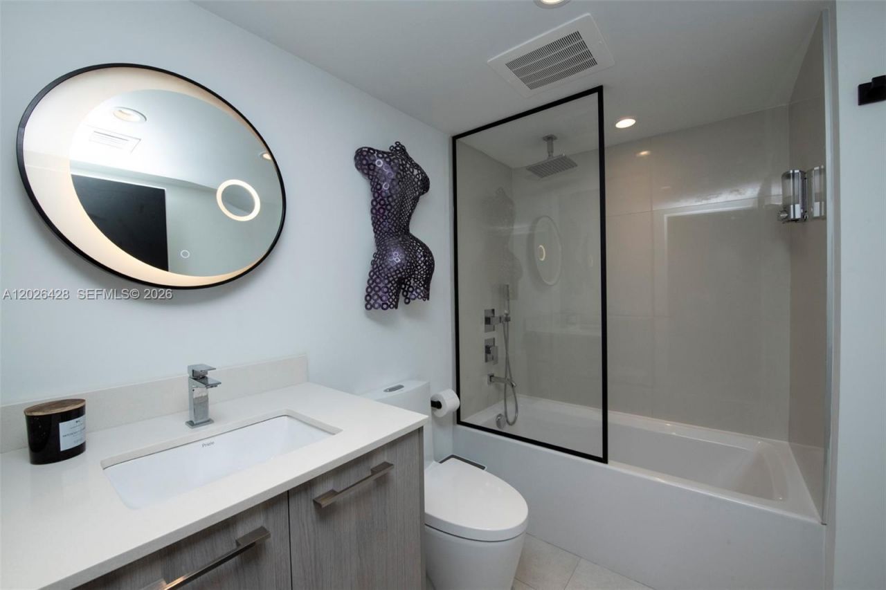 1133 102nd St , Unit 306, Bay Harbor Islands, FL 33154 Photo