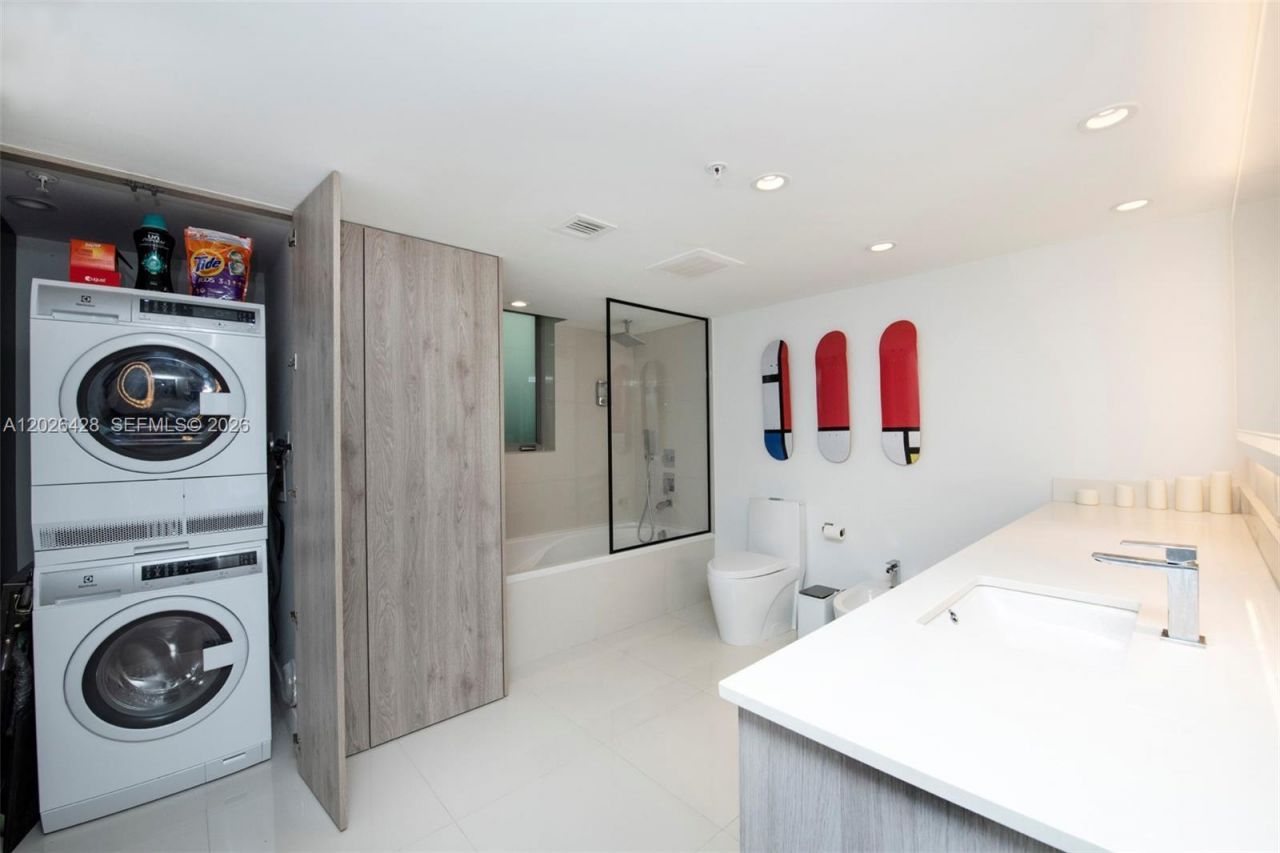1133 102nd St , Unit 306, Bay Harbor Islands, FL 33154 Photo