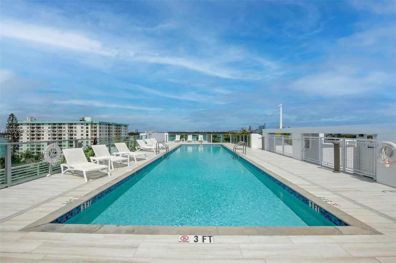 1133 102nd St , Unit 306, Bay Harbor Islands, FL 33154 Photo