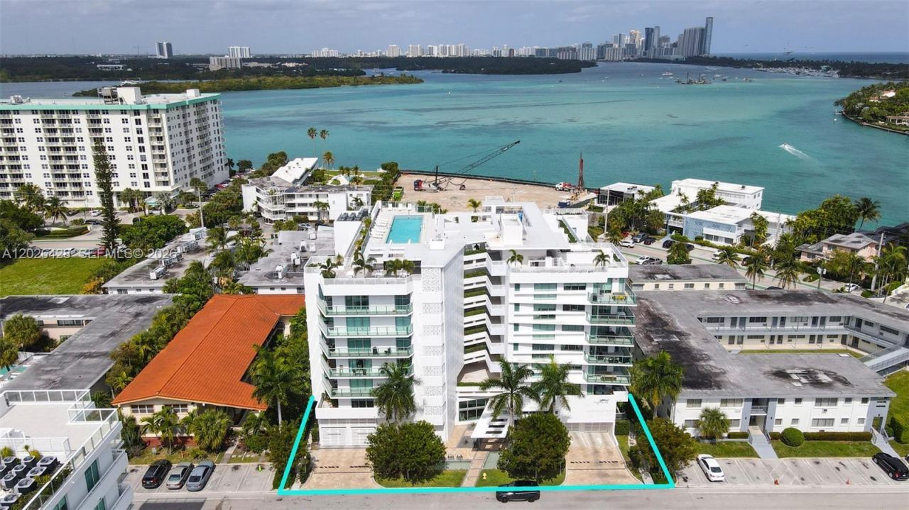 1133 102nd St , Unit 306, Bay Harbor Islands, FL 33154 Photo