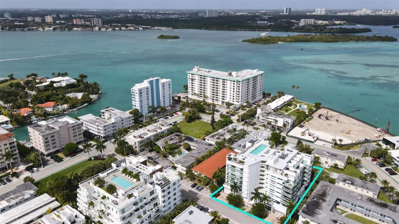 1133 102nd St , Unit 306, Bay Harbor Islands, FL 33154 Photo