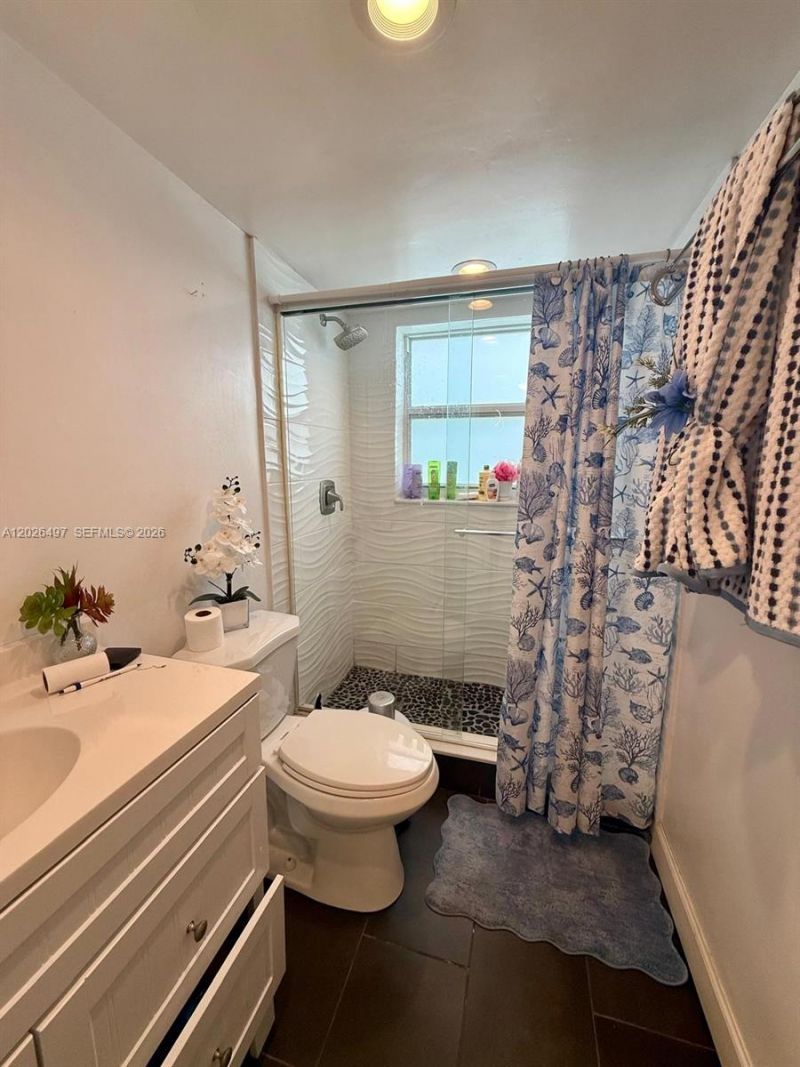 5985 Del Lago Cir , Unit 215, Sunrise, FL 33313 Photo