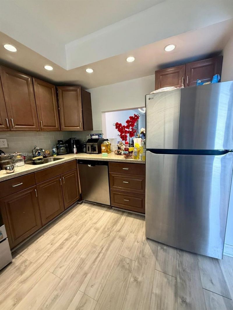 5985 Del Lago Cir , Unit 215, Sunrise, FL 33313 Photo
