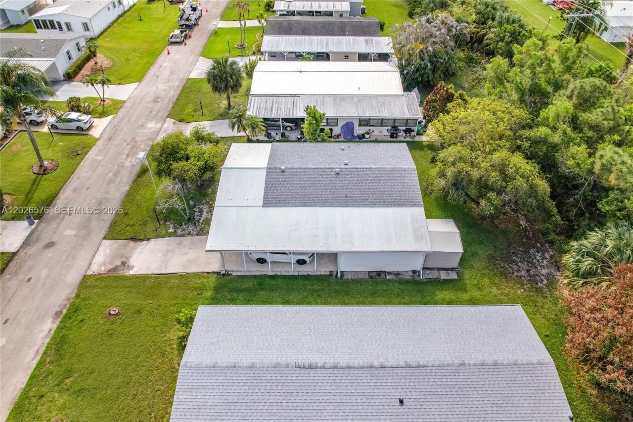 8227 Cinnamon Ln, Port Saint Lucie, FL 34952 Photo