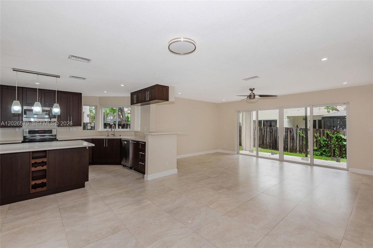 3583 Simms St, Hollywood, FL 33021 Photo