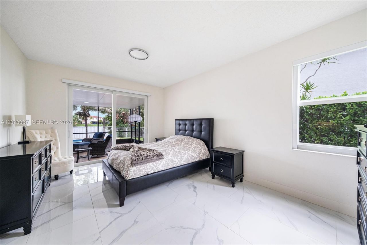18451 NW 13th St, Pembroke Pines, FL 33029 Photo