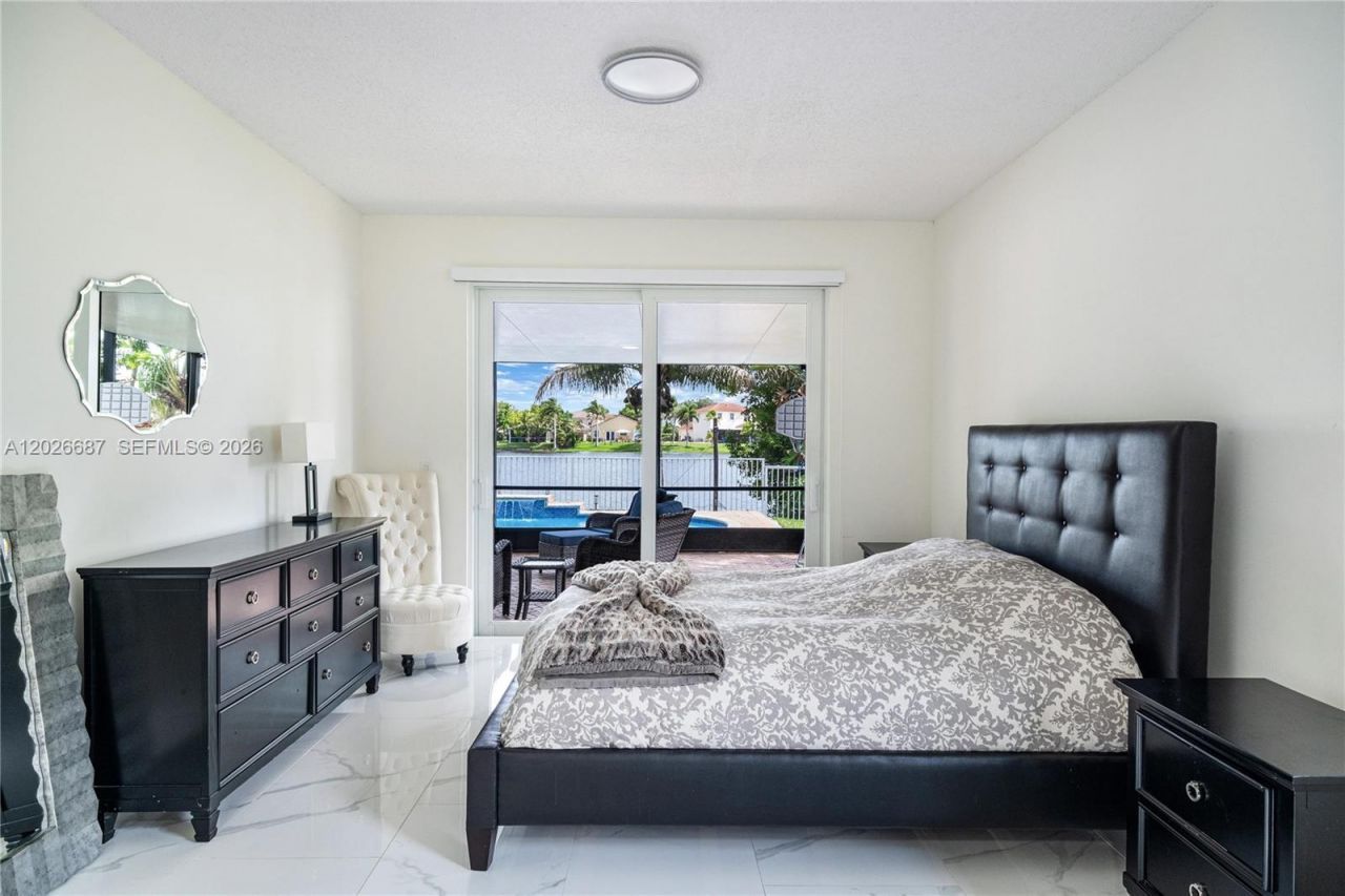 18451 NW 13th St, Pembroke Pines, FL 33029 Photo
