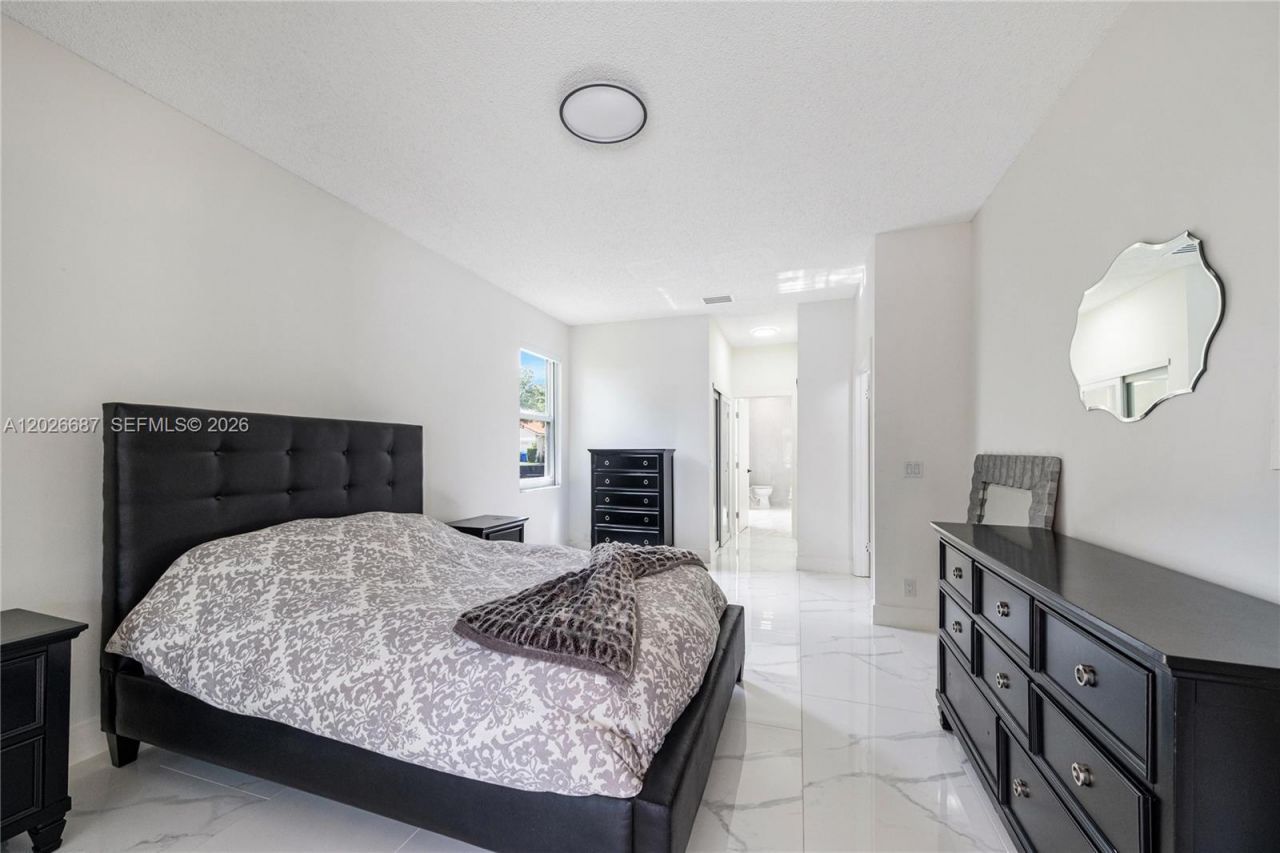 18451 NW 13th St, Pembroke Pines, FL 33029 Photo