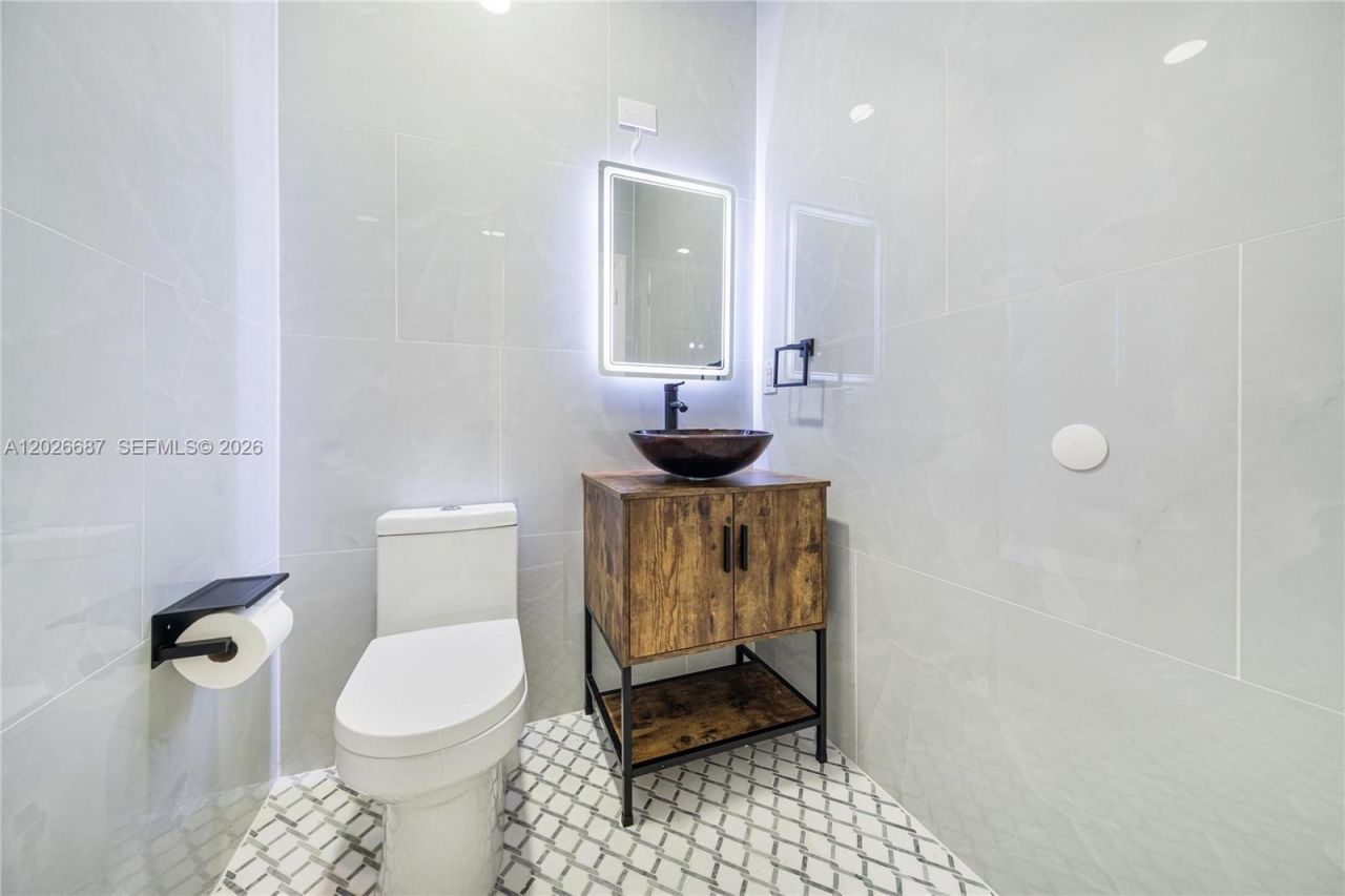 18451 NW 13th St, Pembroke Pines, FL 33029 Photo