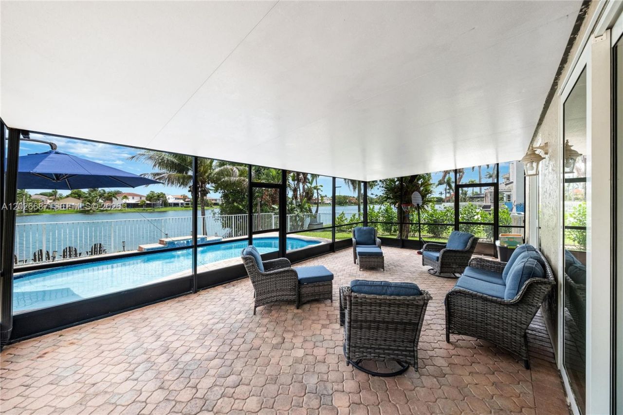 18451 NW 13th St, Pembroke Pines, FL 33029 Photo