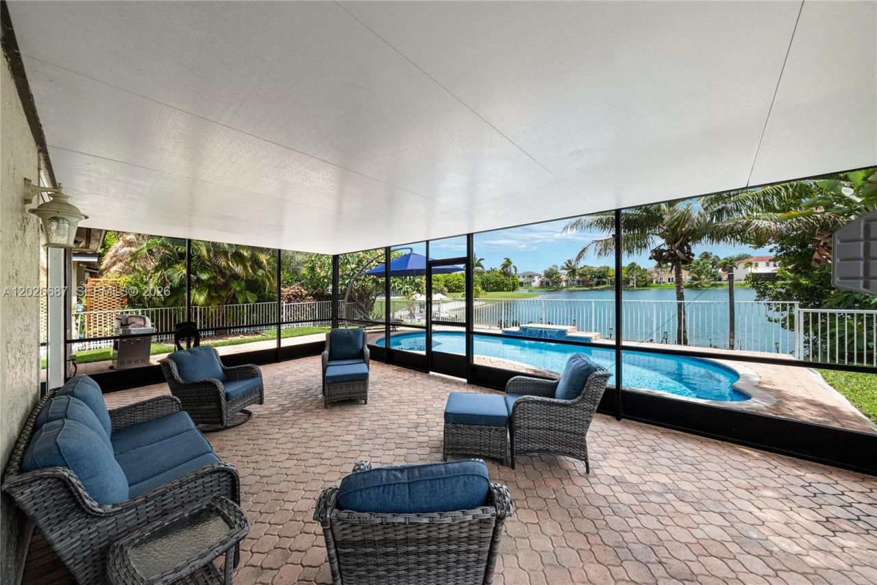 18451 NW 13th St, Pembroke Pines, FL 33029 Photo