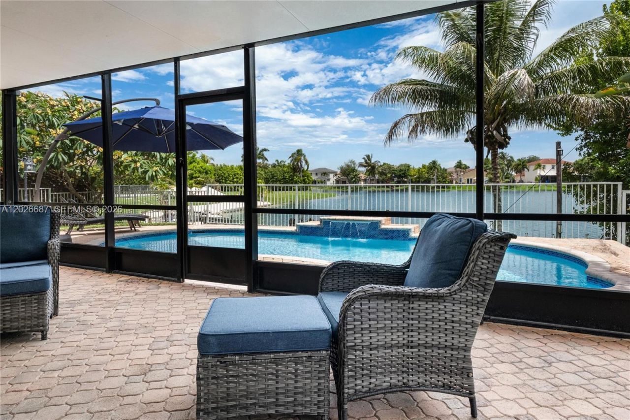 18451 NW 13th St, Pembroke Pines, FL 33029 Photo
