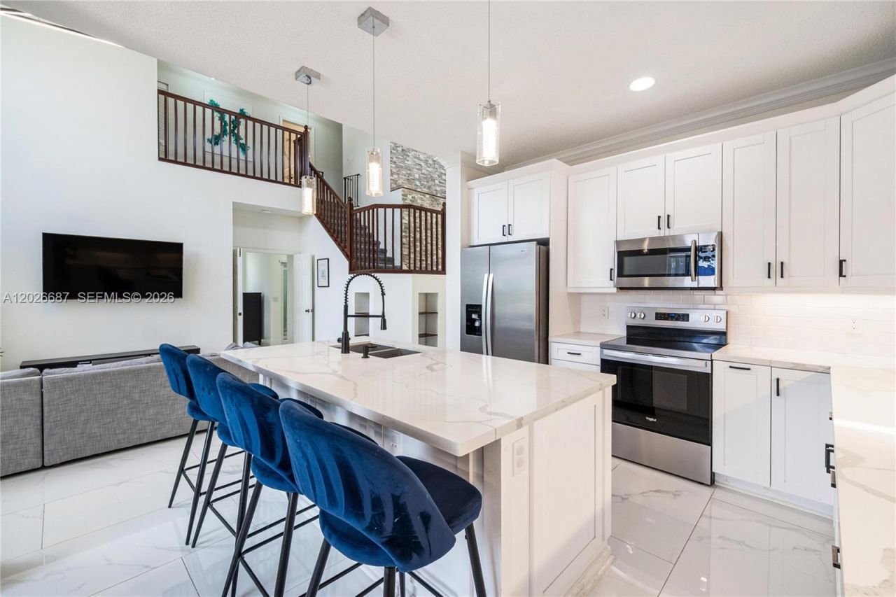18451 NW 13th St, Pembroke Pines, FL 33029 Photo