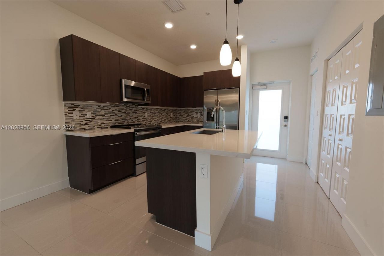 4745 NW 84th Ct , Unit 47, Doral, FL 33166 Photo