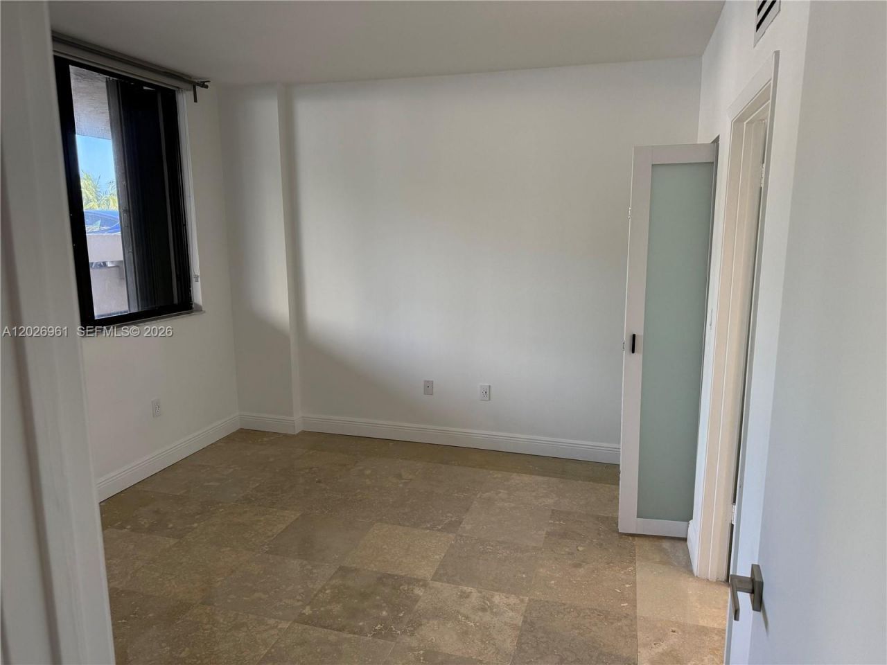 Brickell Key Dr Brickell Key Dr , Unit 410, Miami, FL 33131 Photo