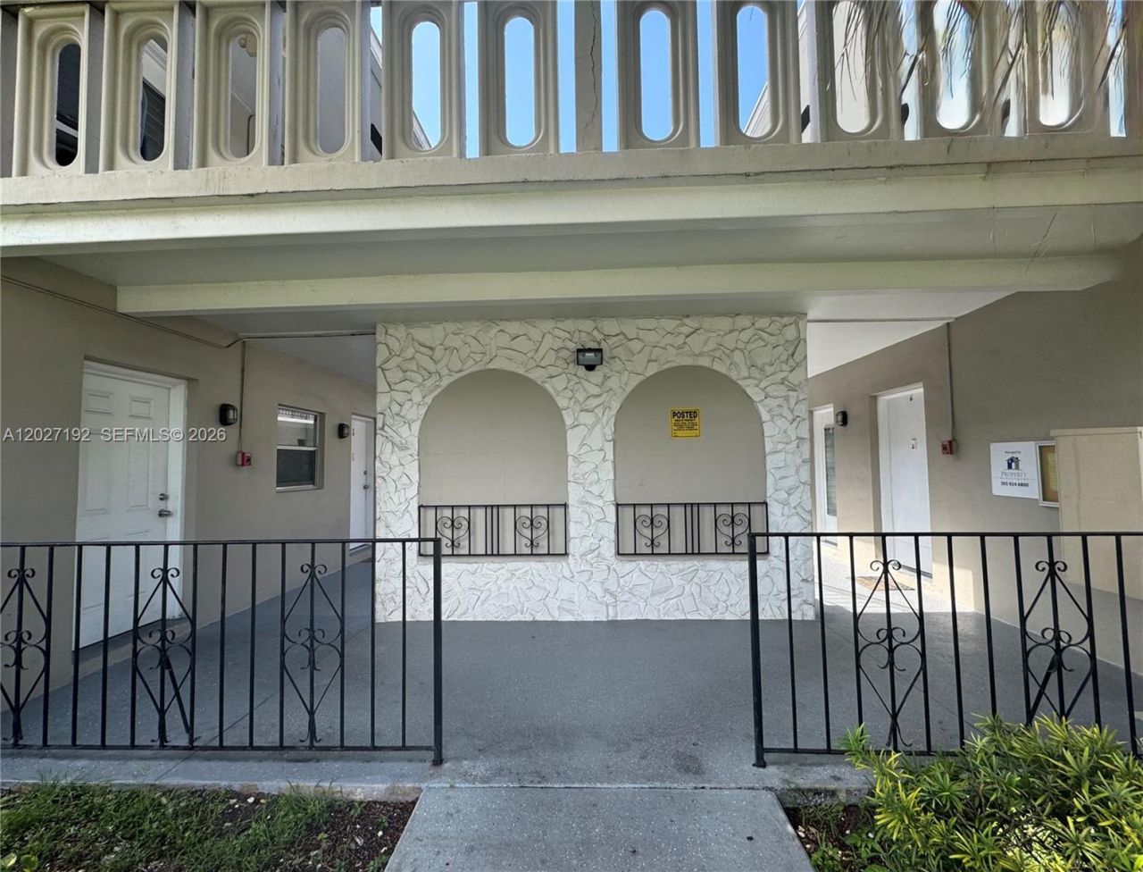 2151 NE 168th St , North Miami Beach, FL 33162 Photo