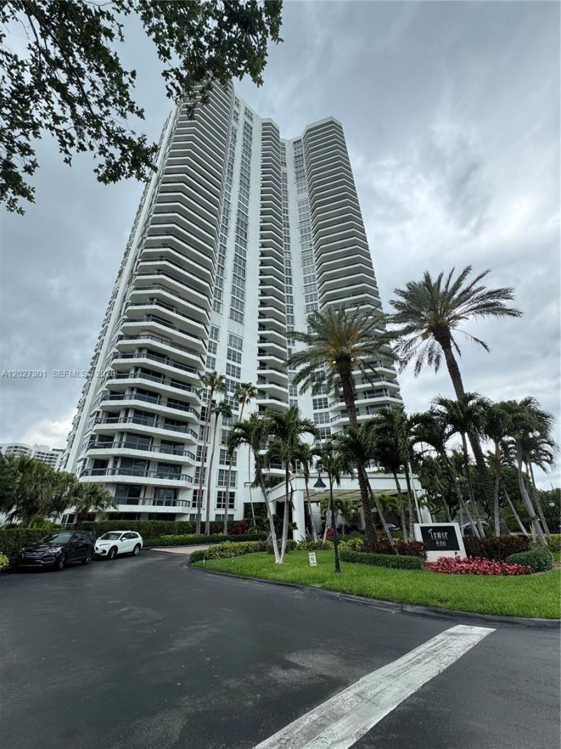 3500 Mystic Pointe Dr , Unit 2003, Aventura, FL 33180 Photo
