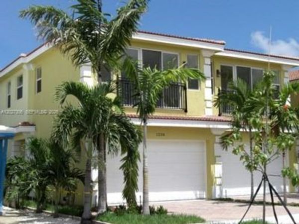 1236 NE 14th Ave, Fort Lauderdale, FL 33304