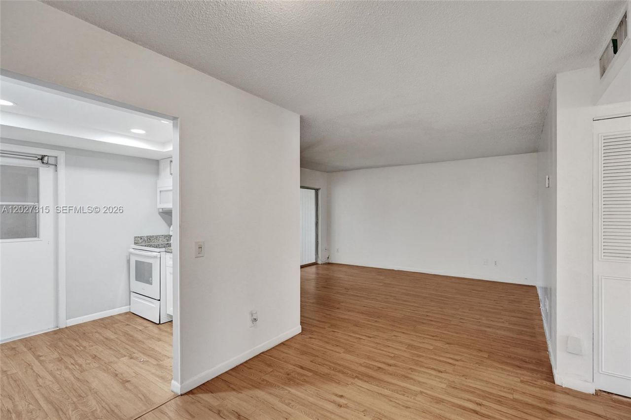 2441 SW 82nd Ave , Unit 205, Davie, FL 33324 Photo