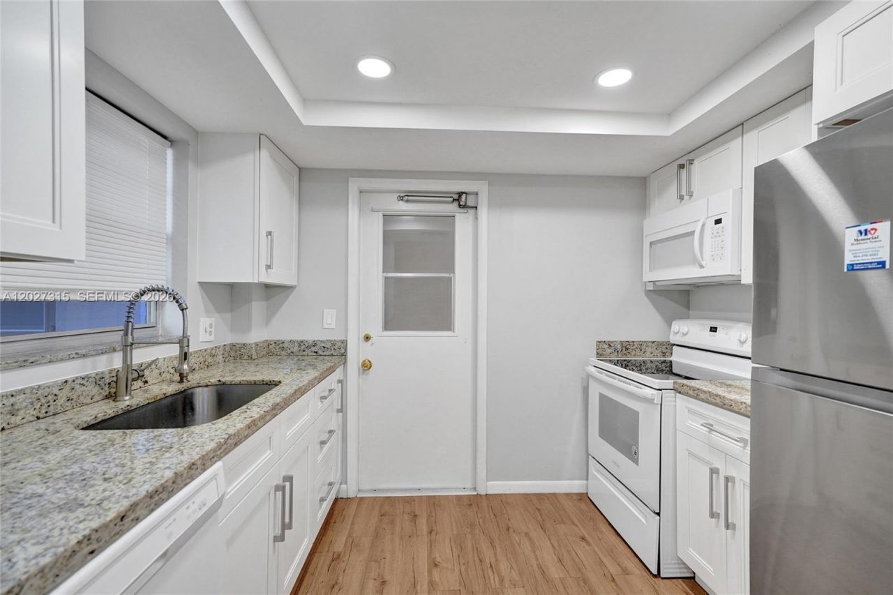 2441 SW 82nd Ave , Unit 205, Davie, FL 33324 Photo