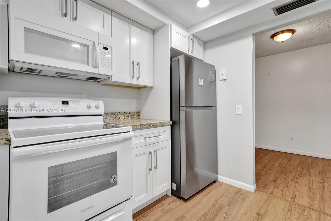 2441 SW 82nd Ave , Unit 205, Davie, FL 33324 Photo