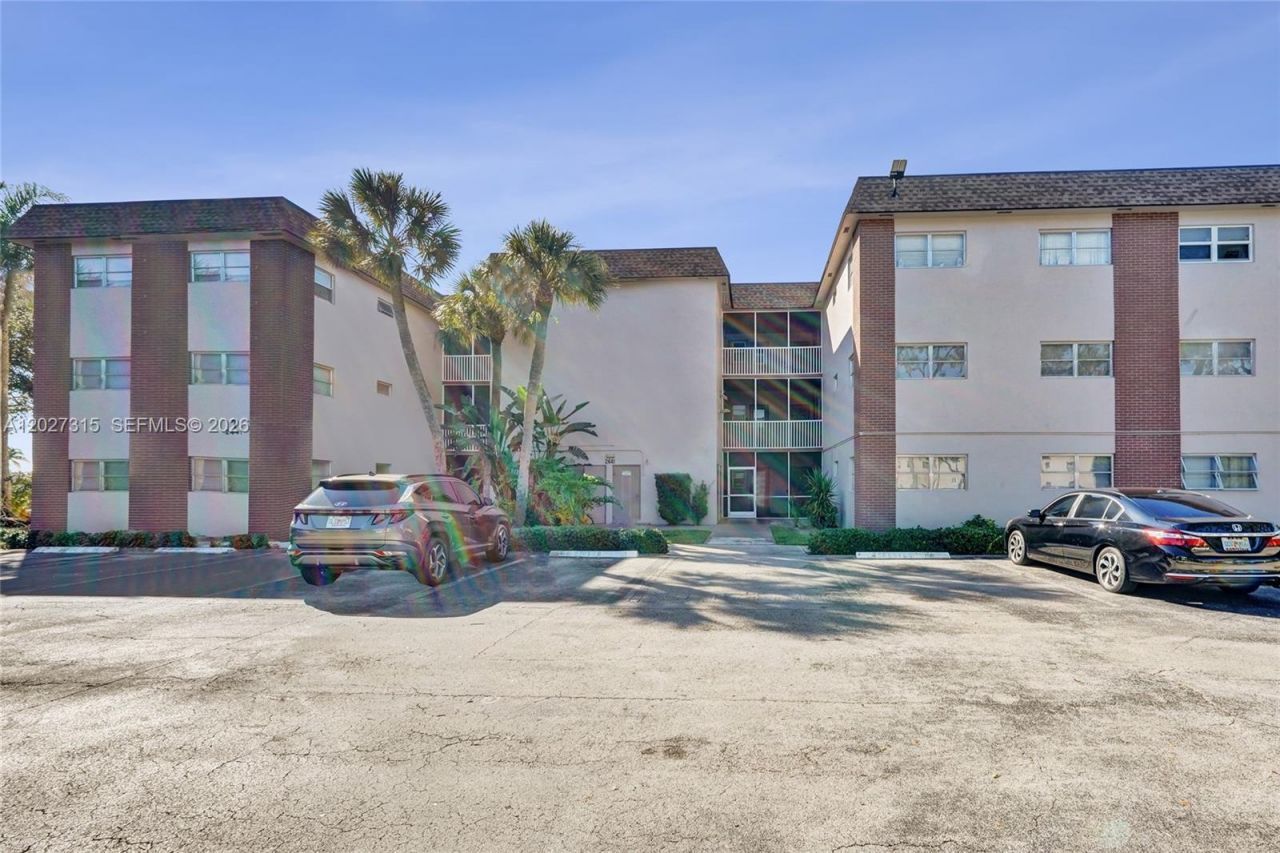 2441 SW 82nd Ave , Unit 205, Davie, FL 33324 Photo