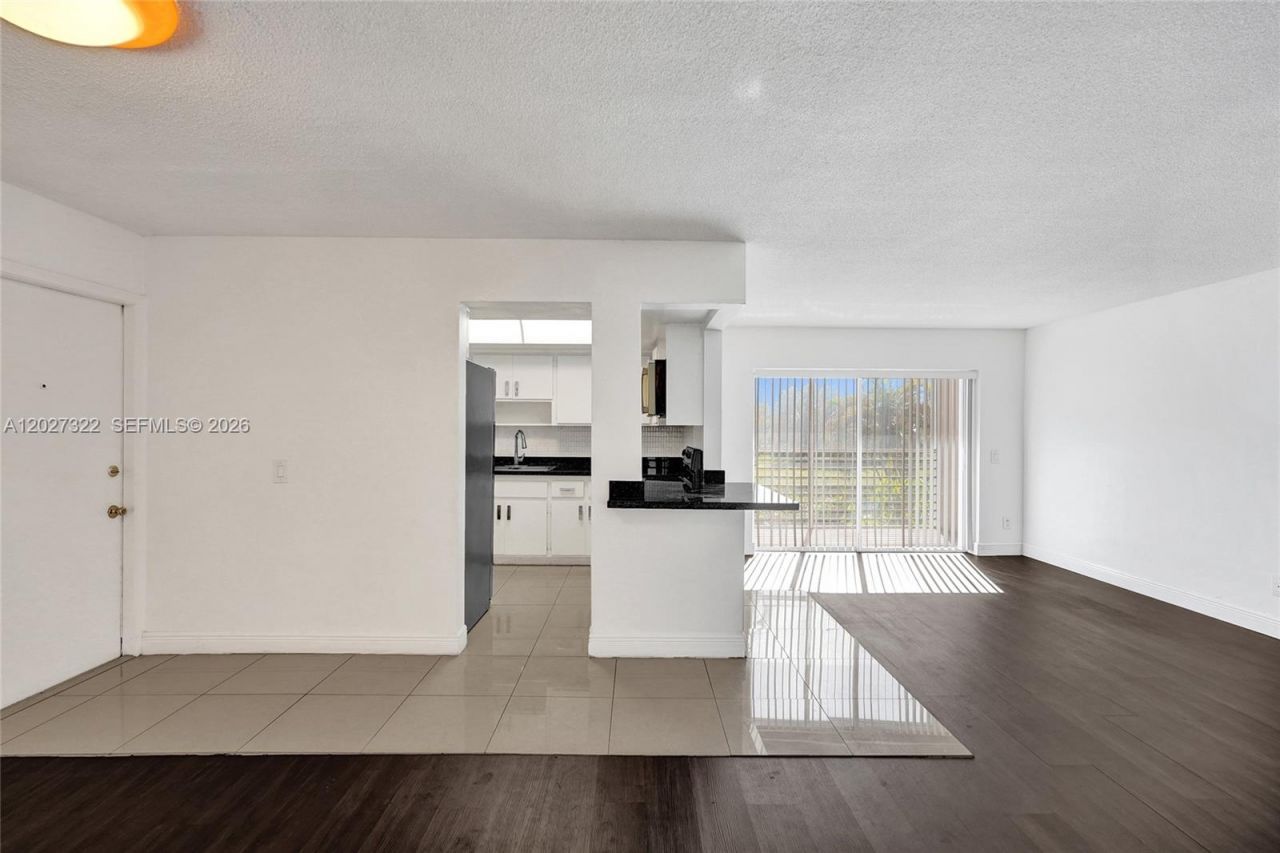 2481 SW 82nd Ave , Unit 205, Davie, FL 33324 Photo