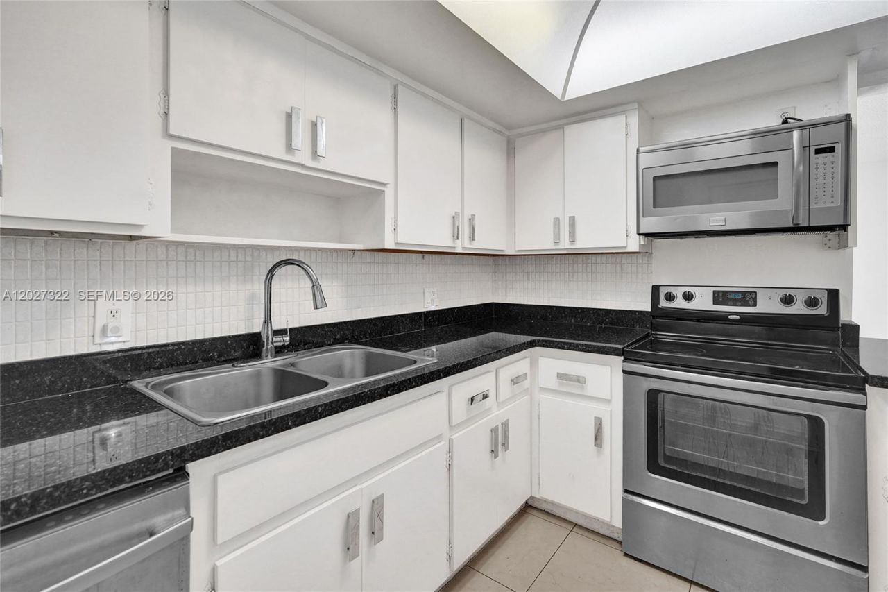 2481 SW 82nd Ave , Unit 205, Davie, FL 33324 Photo