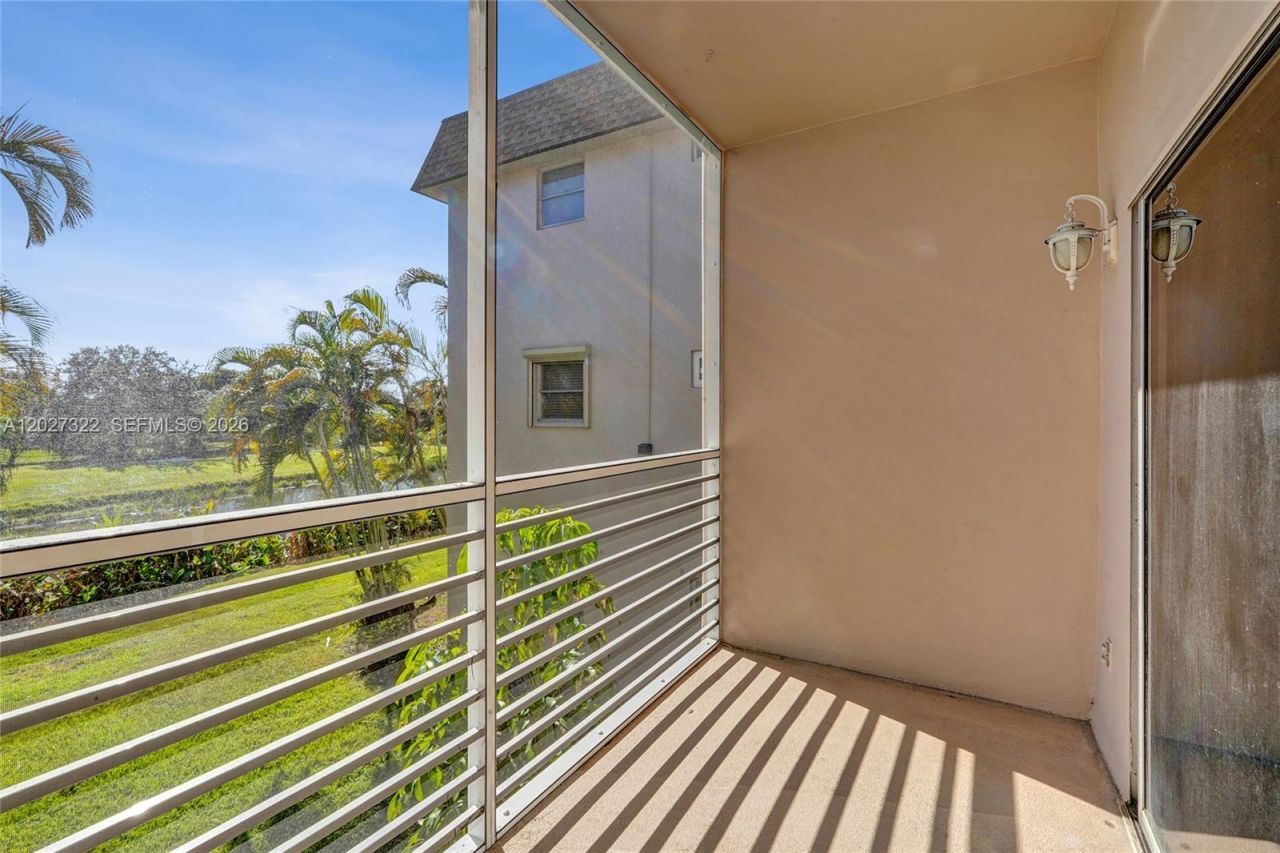 2481 SW 82nd Ave , Unit 205, Davie, FL 33324 Photo