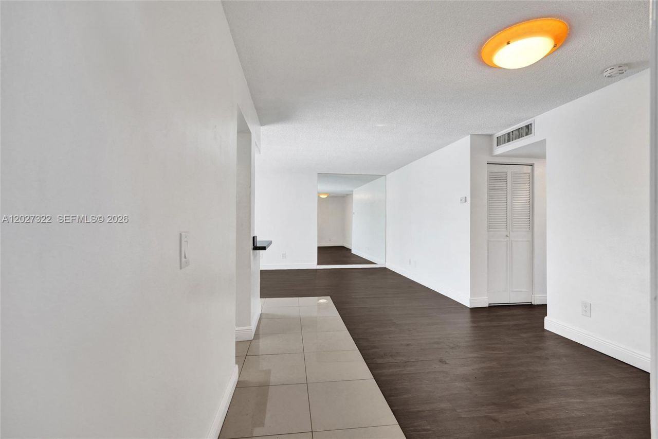 2481 SW 82nd Ave , Unit 205, Davie, FL 33324 Photo