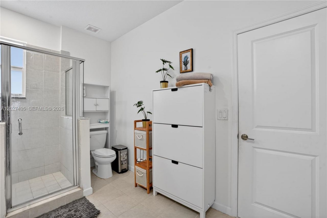 12862 NW 23rd Pl , Miami, FL 33167 Photo