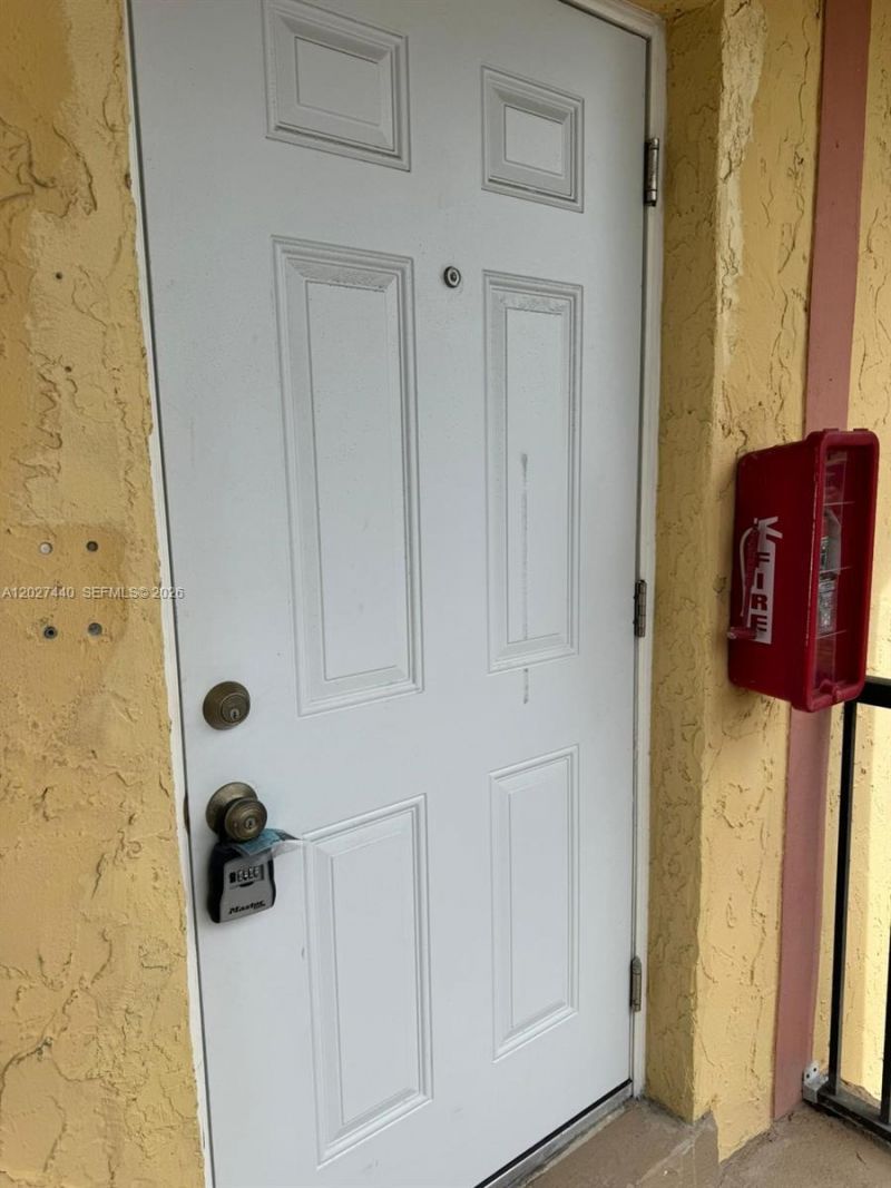 2854 NW 55th Ave , Unit 2B, Lauderhill, FL 33313 Photo