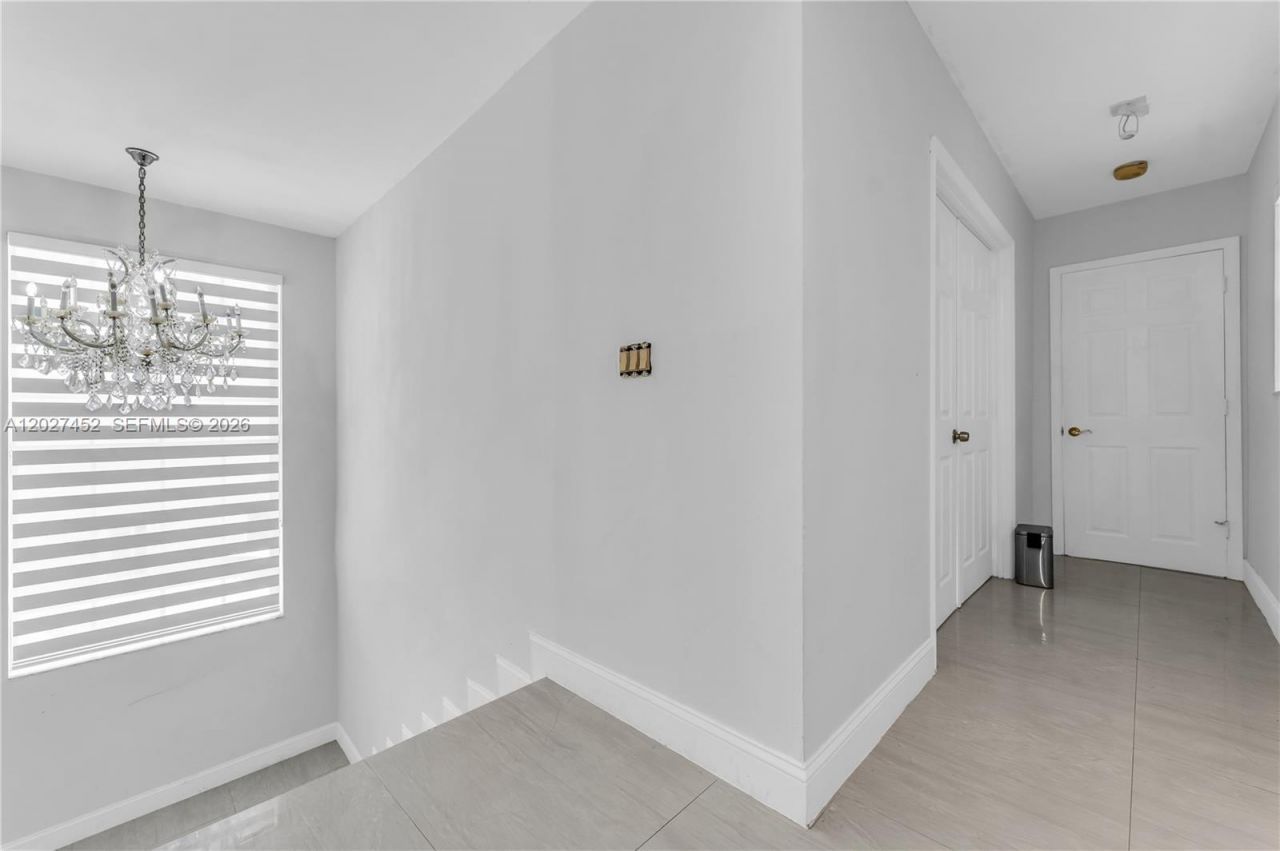 6284 SW 26th St , Miami, FL 33155 Photo