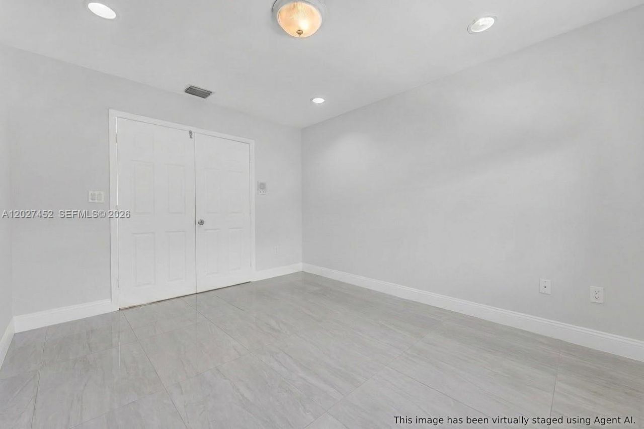 6284 SW 26th St , Miami, FL 33155 Photo