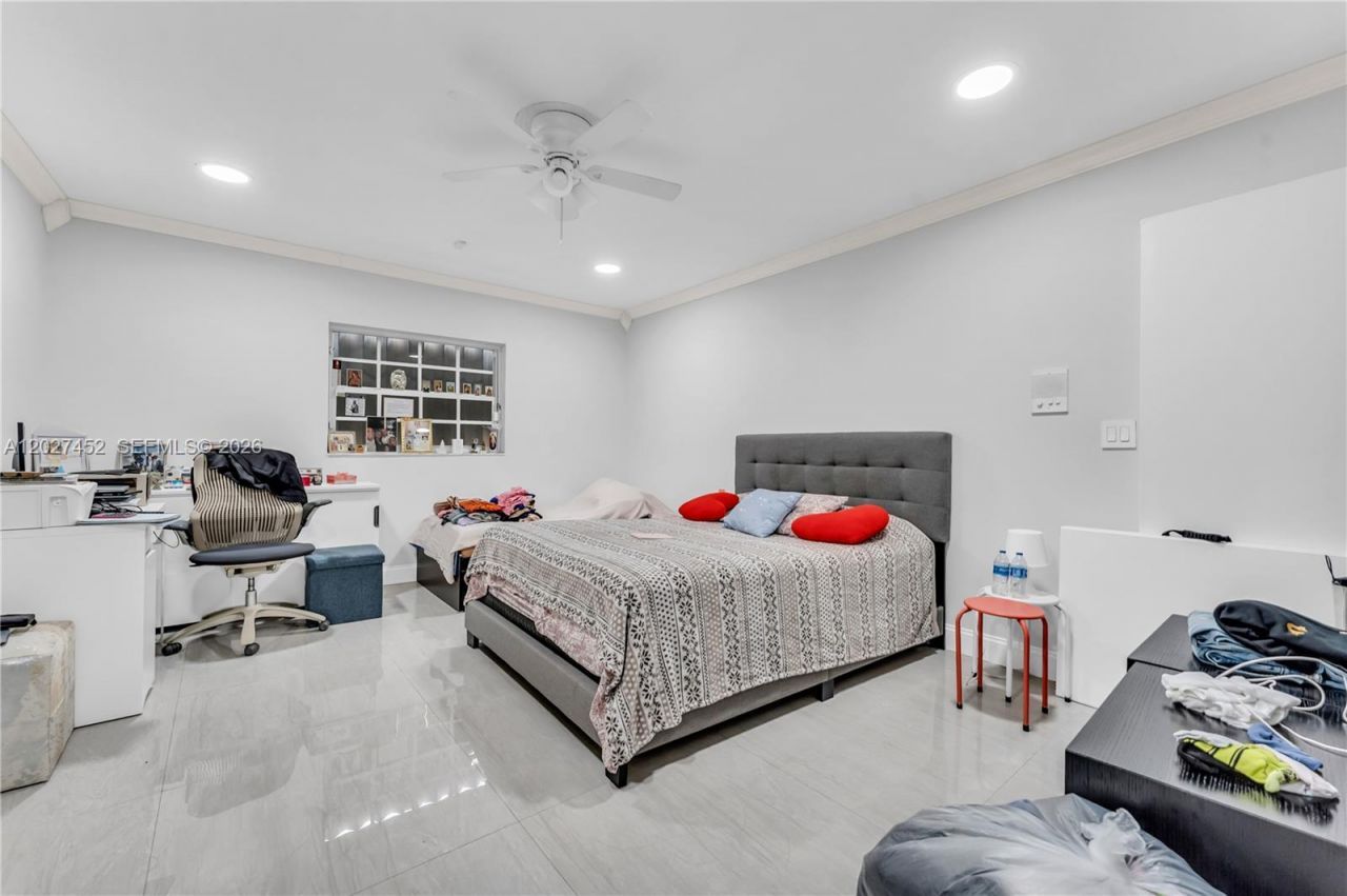6284 SW 26th St , Miami, FL 33155 Photo