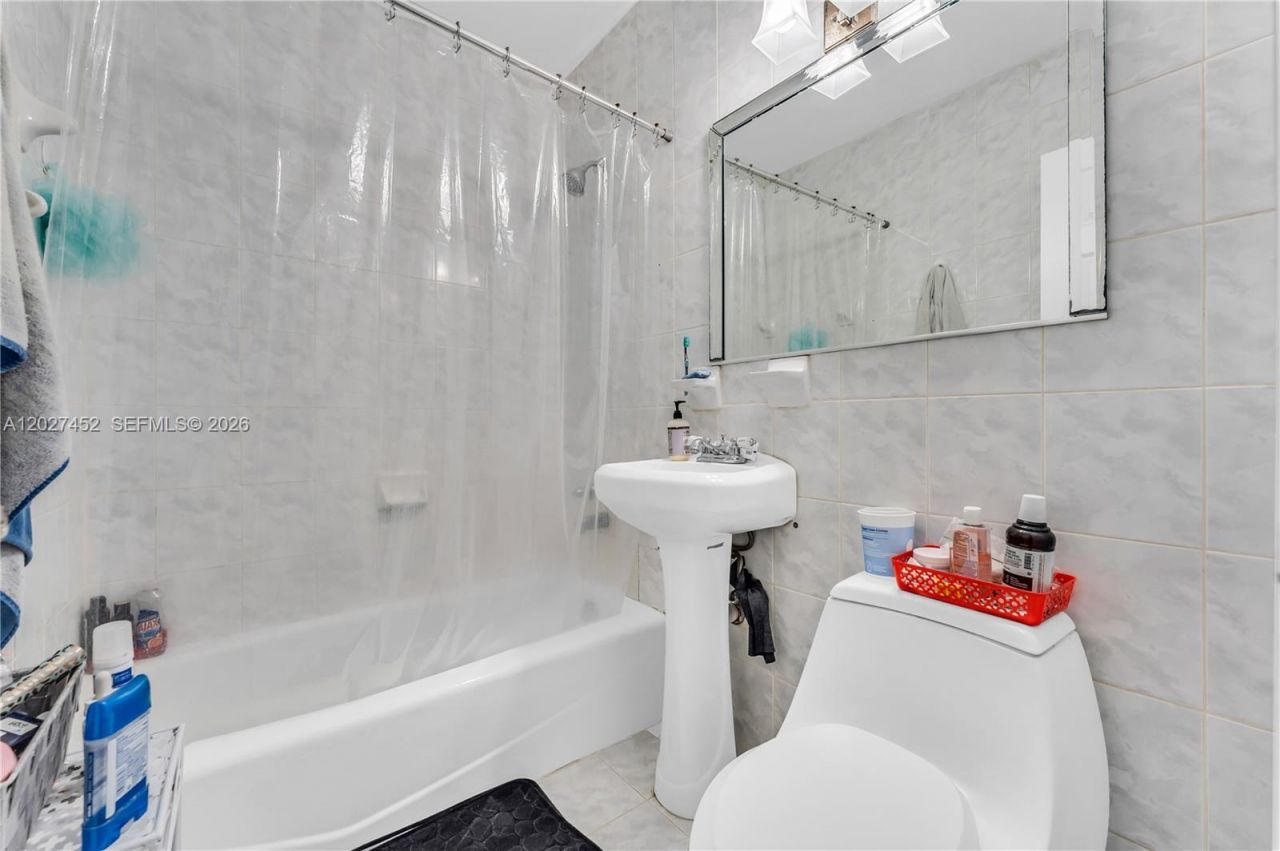 6284 SW 26th St , Miami, FL 33155 Photo
