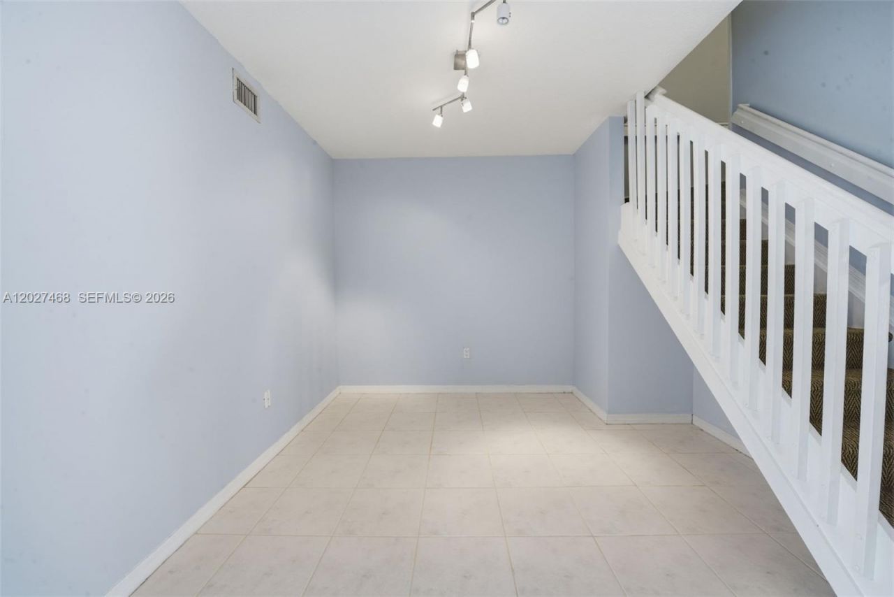10180 SW 88th St, Unit 403, Miami, FL 33176 Photo