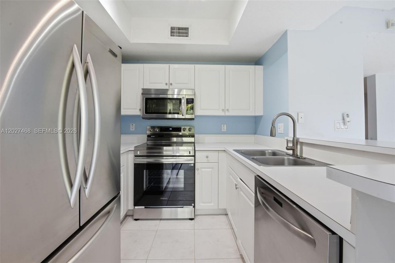 10180 SW 88th St, Unit 403, Miami, FL 33176 Photo