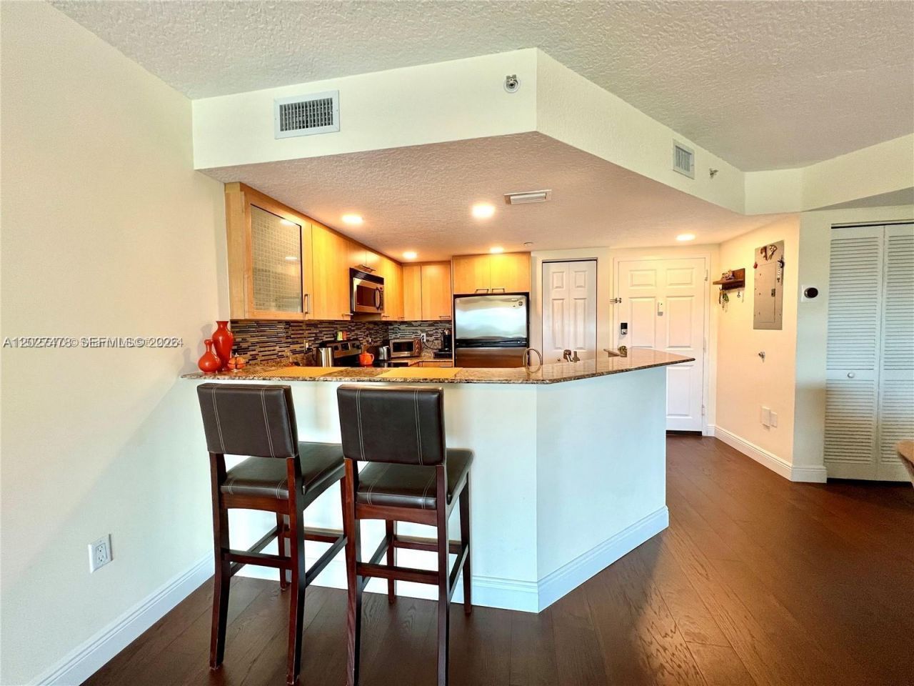 201 S Golden Isles Dr , Unit 306, Hallandale Beach, FL 33009 Photo