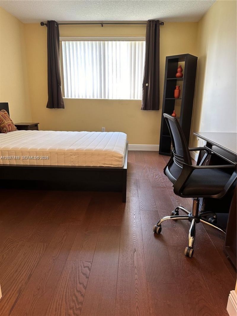 201 S Golden Isles Dr , Unit 306, Hallandale Beach, FL 33009 Photo