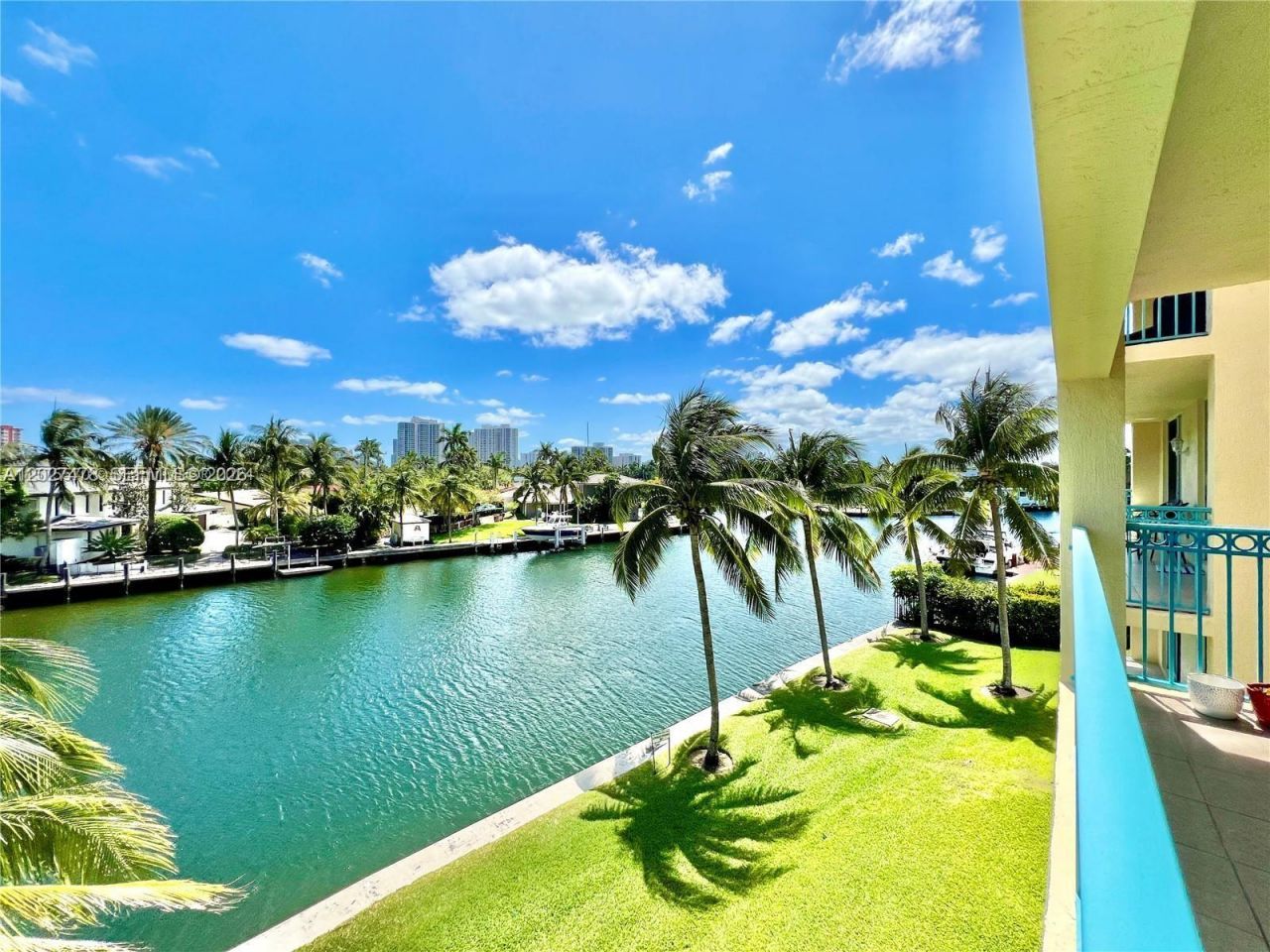 201 S Golden Isles Dr , Unit 306, Hallandale Beach, FL 33009 Photo