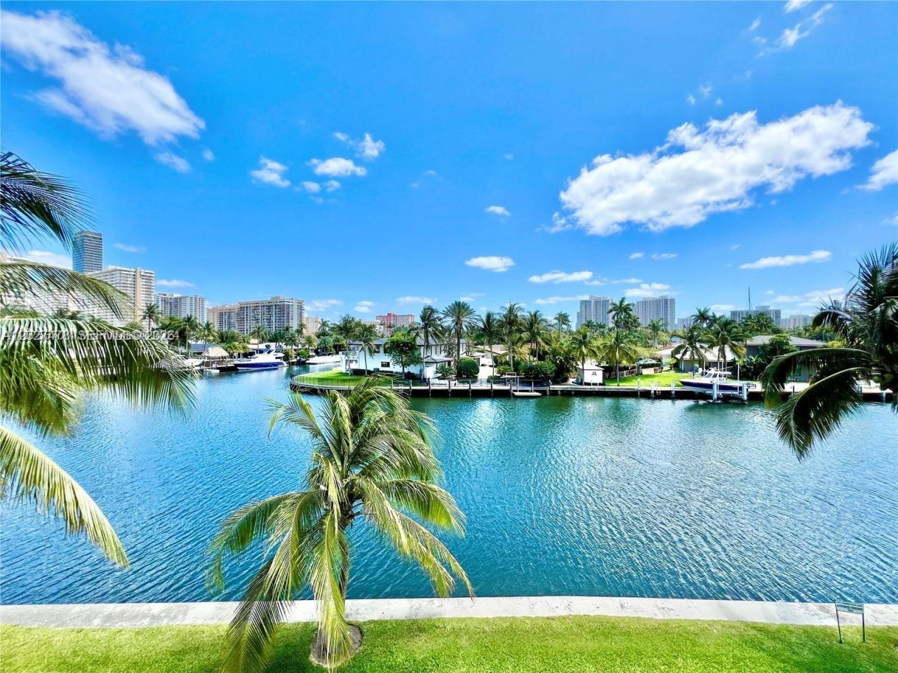 201 S Golden Isles Dr , Unit 306, Hallandale Beach, FL 33009 Photo
