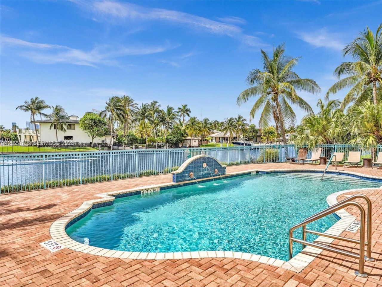 201 S Golden Isles Dr , Unit 306, Hallandale Beach, FL 33009 Photo