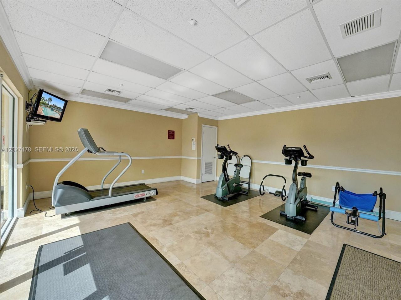 201 S Golden Isles Dr , Unit 306, Hallandale Beach, FL 33009 Photo