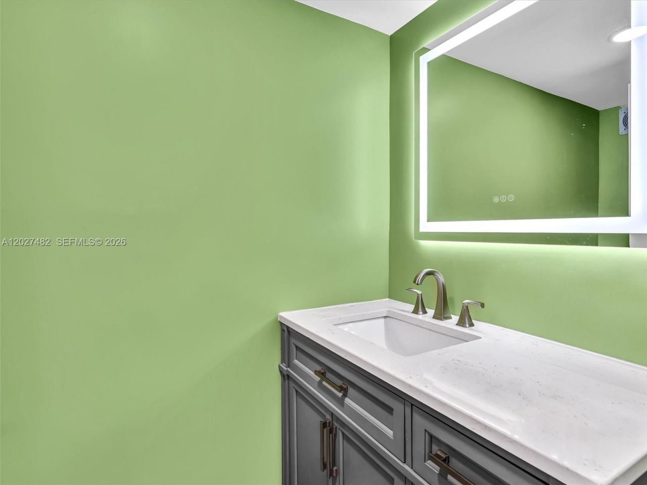 2500 Parkview Dr , Unit 1108, Hallandale Beach, FL 33009 Photo