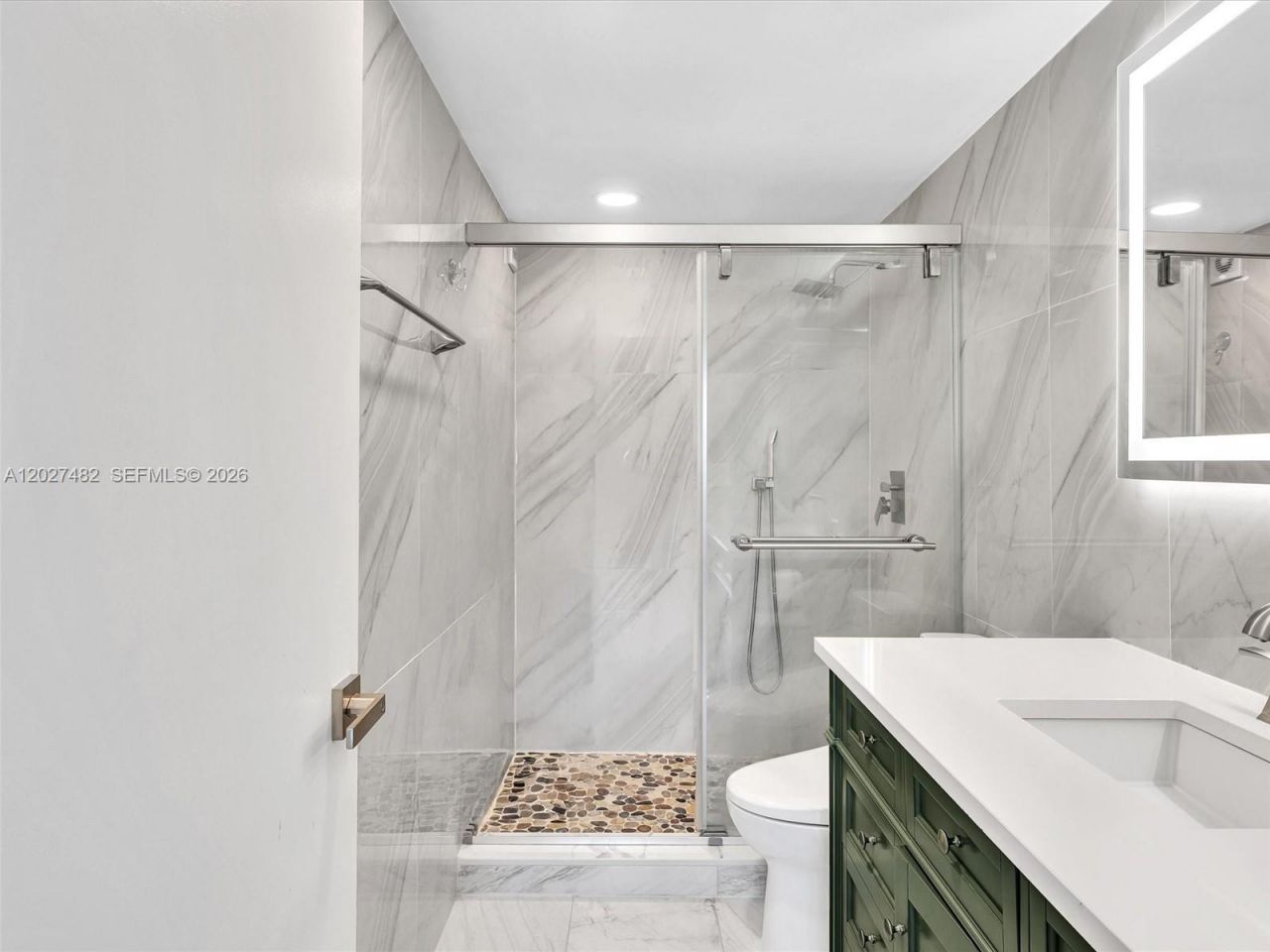 2500 Parkview Dr , Unit 1108, Hallandale Beach, FL 33009 Photo