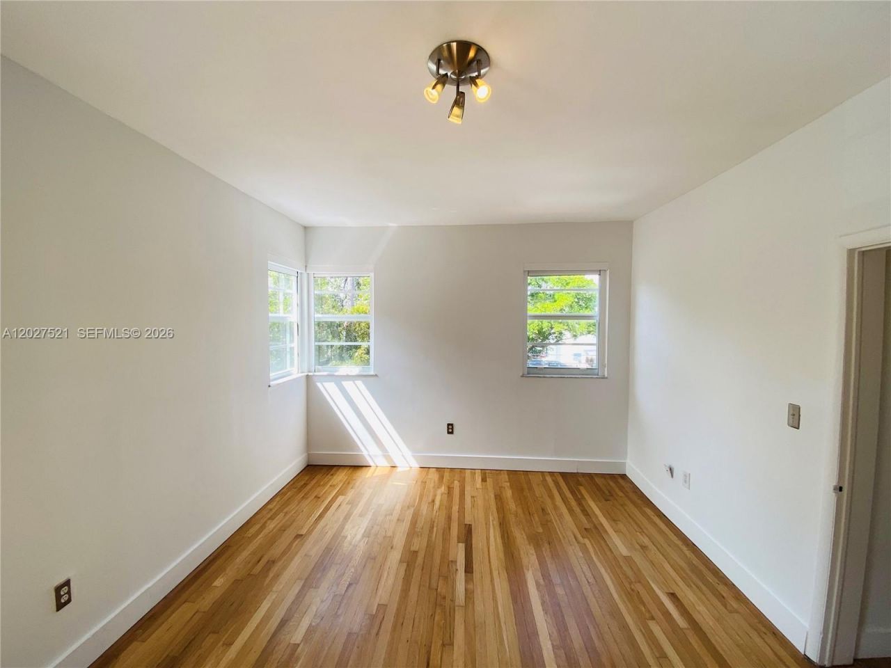 6881 Bay Dr , Unit 11, Miami Beach, FL 33141 Photo
