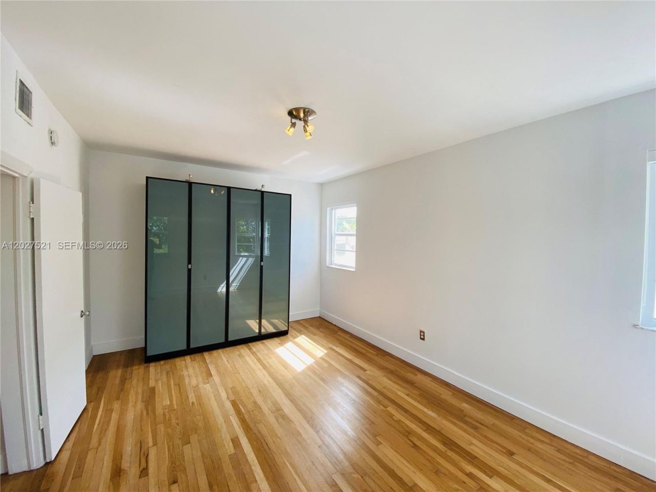 6881 Bay Dr , Unit 11, Miami Beach, FL 33141 Photo