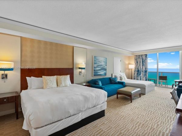 18001 Collins Ave, Unit 2511, Sunny Isles Beach, FL 33160